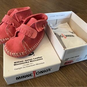 Pink Minnetonka Infant Leather Bootie